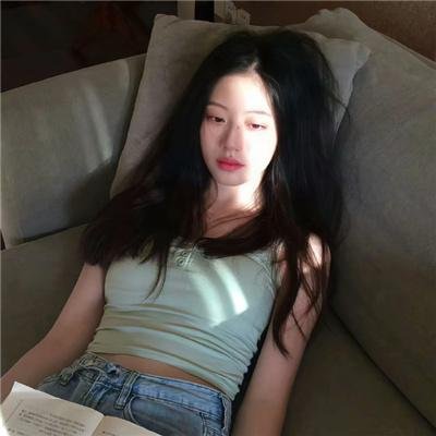 百媚千娇